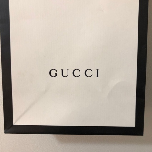 Gucci White‎ and Black Paper Shopping bag with ties and extra Gucci ribbon - Picture 2 of 11